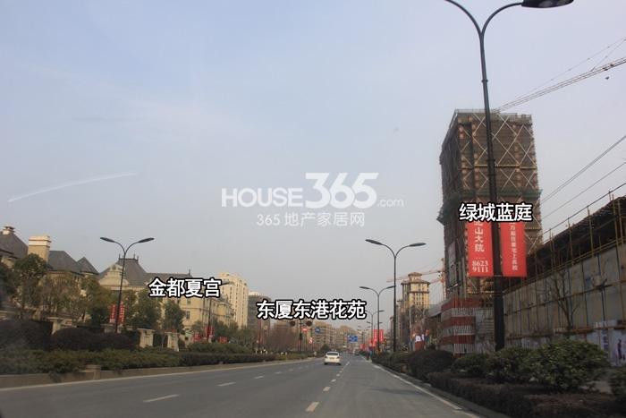 绿城蓝庭项目周边住宅分布以及施工进程图（2015.2）