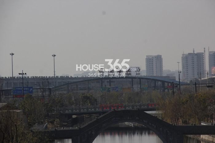 万科紫台德胜高架实景图 2015年2月摄 