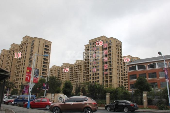 广大融城印象1、4、5、6号楼实景图 2015年11月摄